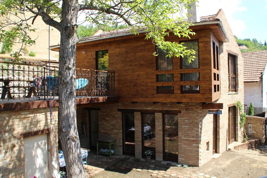 Cirfandli Vendeghaz Appartement Pécs Buitenkant foto